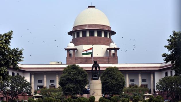 The Supreme Court bench was hearing a contempt petition filed by the NGO Common Cause, which has raised the issue of non-appointment of a Lokpal despite the apex court’s verdict of April 27, 2017. (HT File Photo) The Supreme Court bench was hearing a contempt petition filed by the NGO Common Cause, which has raised the issue of non-appointment of a Lokpal despite the apex court’s verdict of April 27, 2017. (HT File Photo)