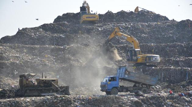 The district administration on Wednesday gave the go-ahead to agencies for setting up waste-to-energy plants at Galand and Mohammadpur Amad Baghpat in Modi Nagar. (Sakib Ali/HT Photo) The district administration on Wednesday gave the go-ahead to agencies for setting up waste-to-energy plants at Galand and Mohammadpur Amad Baghpat in Modi Nagar. (Sakib Ali/HT Photo)