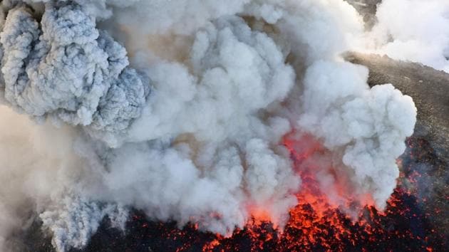 An aerial view shows Shinmoedake peak erupting between Miyazaki and Kagoshima prefectures, Japan. (Kyodo / REUTERS) An aerial view shows Shinmoedake peak erupting between Miyazaki and Kagoshima prefectures, Japan. (Kyodo / REUTERS)