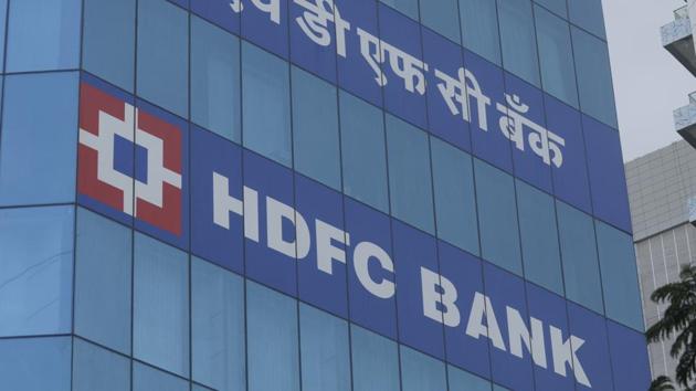 Hdfc Bank Appoints Arrangers For 24 Billion Share Sale Hindustan Times 7288