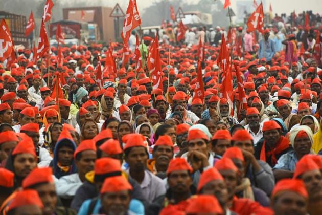 The farmers reached Bhiwandi, on the outskirts of Mumbai, on Saturday. (Pratik Chorge/HT Photo) The farmers reached Bhiwandi, on the outskirts of Mumbai, on Saturday. (Pratik Chorge/HT Photo)