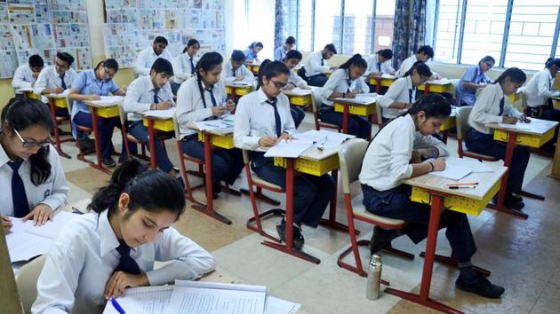 Students write their CBSE board exams in Gurgaon. CBSE class 12 board exams began on March 5 with English as the first paper. Physics exam was held on March 7.(PTI Photo)