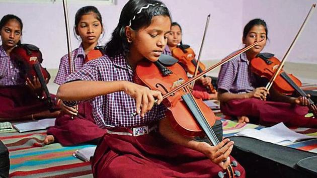 Violinists at the Telangana Social Welfare Residential Educational Institution. (Gayatri Jayaraman/HT Photo) Violinists at the Telangana Social Welfare Residential Educational Institution. (Gayatri Jayaraman/HT Photo)