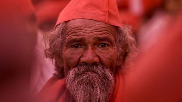 More than an estimated 35,000 peasants -- men, women, youth and even seniors -- with lines of worry collectively writ on their weary faces, determinedly completed the Long March over six days. (Kunal Patil / HT Photo)