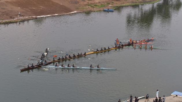 Students of COEP display arrow formation during 90th Regatta at Boat Club in Pune. (Pratham Gokhale/HT Photo)