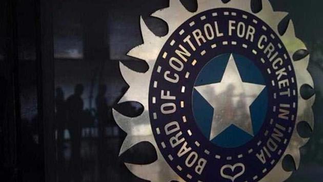 BCCI’s new General Manager, Operations, former Indian cricket team wicketkeeper Saba Karim feels the way to go forward is to look at having central contracts for your state players, both men and women.(HT Photo)