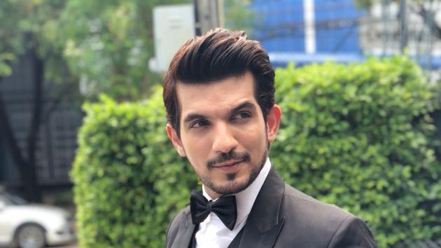 Arjun Bijlani on how he deals with emotional fans: Jaadu ki jhappi always works - Hindustan Times Arjun Bijlani on how he deals with emotional fans: Jaadu ki jhappi always works - Hindustan Times