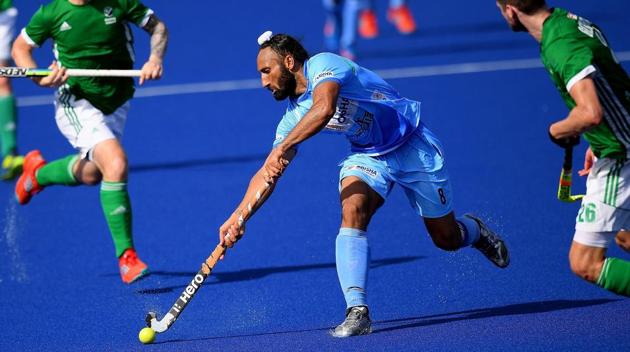 Indian hockey team’s Sardar Singh (C) was dropped for the 2018 Commonwealth Games to be held in Gold Coast.(AFP)