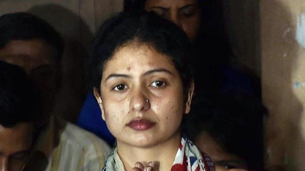 Hasin Jahan, wife of Indian cricketer Mohammed Shami, during a press meet in Kolkata on Tuesday. Jahan had lodged a police complaint against her husband Shami and his family members alleging adultery, torture and threat to her life.(PTI)