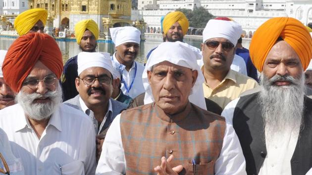 Union Home minister Rajnath Singh paying obeisance at the Golden Temple in Amritsar on Tuesday. (Sameer Sehgal/HT) Union Home minister Rajnath Singh paying obeisance at the Golden Temple in Amritsar on Tuesday. (Sameer Sehgal/HT)