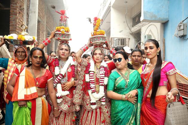Rajasthan has around 22,000 transgender people, but only 350 of them have voter identity cards on which ‘transgender’ has been written in the sex column; the rest of them have ID cards with ‘female’ written on them.(HT File Photo) Rajasthan has around 22,000 transgender people, but only 350 of them have voter identity cards on which ‘transgender’ has been written in the sex column; the rest of them have ID cards with ‘female’ written on them.(HT File Photo)