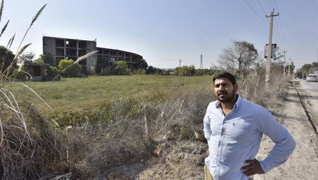 Farmers, whose land in Manesar was acquired between 2004 and 2007, were a relieved a lot following the Supreme Court’s order setting aside the Bhupinder Singh Hooda-led government’s move to cancel land acquisition of over 600 acres. (Sanjeev Verma/HT PHOTO) Farmers, whose land in Manesar was acquired between 2004 and 2007, were a relieved a lot following the Supreme Court’s order setting aside the Bhupinder Singh Hooda-led government’s move to cancel land acquisition of over 600 acres. (Sanjeev Verma/HT PHOTO)