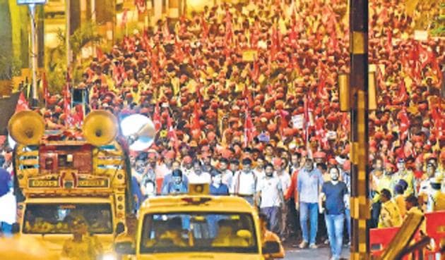 Farmers from across Maharashtra marching into Mumbai. Farmers from across Maharashtra marching into Mumbai.