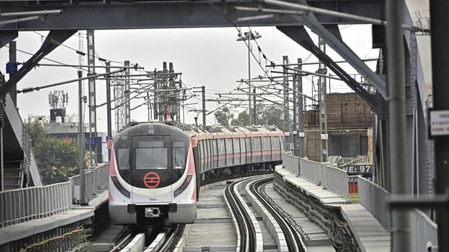 The over 20 km-long Majlis Park-Durgabai Deshmukh South Campus section of Delhi Metro’s Pink Line was inaugurated today. (Anushree Fadnavis/HT Photo) The over 20 km-long Majlis Park-Durgabai Deshmukh South Campus section of Delhi Metro’s Pink Line was inaugurated today. (Anushree Fadnavis/HT Photo)