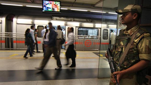 CISF is responsible for the security of Delhi Metro. Drunk people are not allowed on Metro premises. (Sanjeev Verma/HT Photo) CISF is responsible for the security of Delhi Metro. Drunk people are not allowed on Metro premises. (Sanjeev Verma/HT Photo)