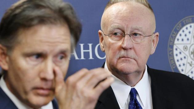 Oklahoma Attorney General Mike Hunter (left) and Joe Allbaugh, the director of the Oklahoma Corrections Department during a news conference on March 14, 2018, at the Capitol in Oklahoma City. (AP) Oklahoma Attorney General Mike Hunter (left) and Joe Allbaugh, the director of the Oklahoma Corrections Department during a news conference on March 14, 2018, at the Capitol in Oklahoma City. (AP)