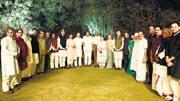 Congress president Rahul Gandhi and other leaders during a dinner hosted by Sonia Gandhi, March 13(Hindustan Times) Congress president Rahul Gandhi and other leaders during a dinner hosted by Sonia Gandhi, March 13(Hindustan Times)