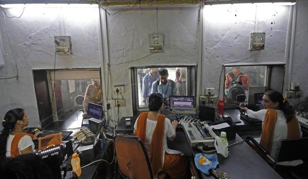 The all women staff at Matunga station. (HT file) The all women staff at Matunga station. (HT file)