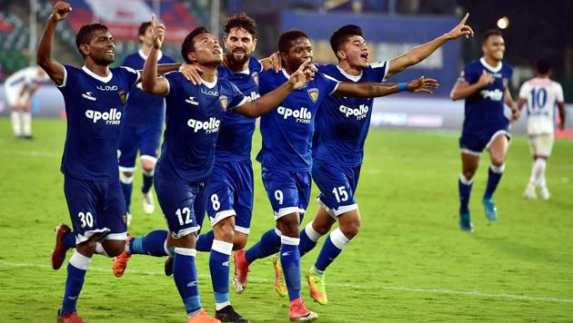 Chennaiyin FC's Jeje Lalpekhlua (12) celebrates with teammates after beating FC Goa in the ISL Semi-final 2nd leg match at Jawaharlal Nehru Stadium in Chennai on Tuesday.(PTI)