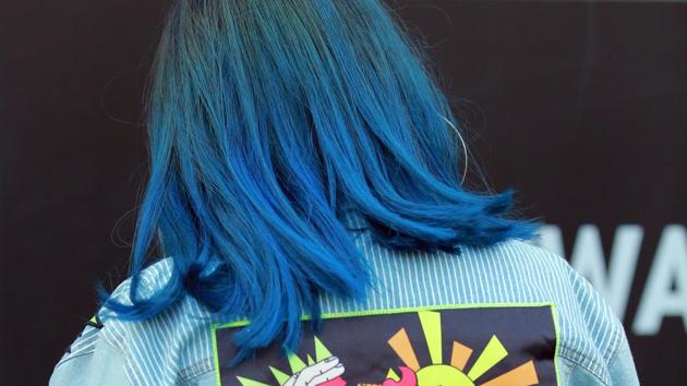 Blue hair don’t care: Though blue hair was 2017 trend, it doesn’t seem to die down anytime soon. (Photo: Amal KS/HT) Blue hair don’t care: Though blue hair was 2017 trend, it doesn’t seem to die down anytime soon. (Photo: Amal KS/HT)