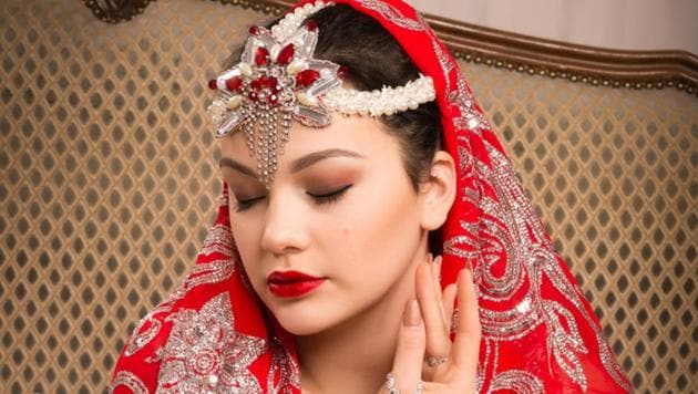 Exfoliate the skin thoroughly- excess oil leads to more dead skin cells. For ensuring a fresh face for any outdoor celebration, sheet masks are very useful as they remove the excess impurities. (Shutterstock) Exfoliate the skin thoroughly- excess oil leads to more dead skin cells. For ensuring a fresh face for any outdoor celebration, sheet masks are very useful as they remove the excess impurities. (Shutterstock)
