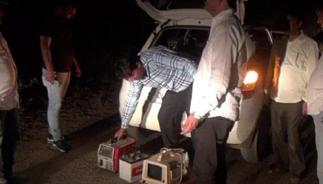 The ultrasound machine and other gadgets seized from the car of the accused doctor in Sonepat. (HT Photo) The ultrasound machine and other gadgets seized from the car of the accused doctor in Sonepat. (HT Photo)