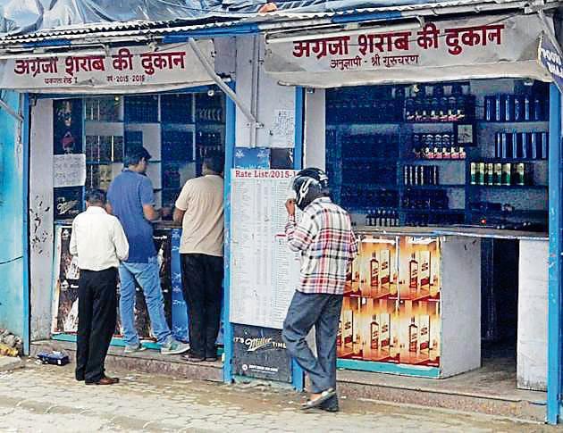 A liquor shop license holder said he was tense these days.(HT Photo) A liquor shop license holder said he was tense these days.(HT Photo)