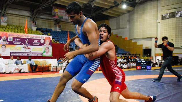 On the last day of the 37th sub-junior national wrestling at Shiv Chhatrapati sports complex in Balewadi, Maharashtra finished with a tally of one silver and five bronze medals, compared to one gold and five bronze medals last year in the freestyle category. (sanket wankhade/ht photo) On the last day of the 37th sub-junior national wrestling at Shiv Chhatrapati sports complex in Balewadi, Maharashtra finished with a tally of one silver and five bronze medals, compared to one gold and five bronze medals last year in the freestyle category. (sanket wankhade/ht photo)