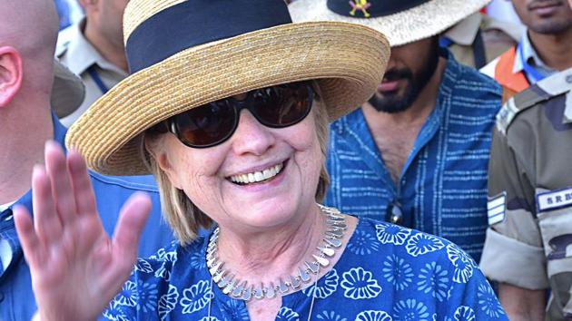 Hillary cheap blue sunglasses