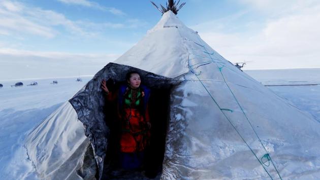 Members of Nenets communities only visit the local capital, the small town of Naryan Mar, to renew passports and bring pregnant women to the maternity ward, said Uglovaya who also lives in the town. (Sergei Karpukhin / REUTERS) Members of Nenets communities only visit the local capital, the small town of Naryan Mar, to renew passports and bring pregnant women to the maternity ward, said Uglovaya who also lives in the town. (Sergei Karpukhin / REUTERS)