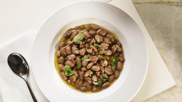 Luxurious beans, doused in olive oil. (Photographer: Zack DeZon/Bloombe) Luxurious beans, doused in olive oil. (Photographer: Zack DeZon/Bloombe)