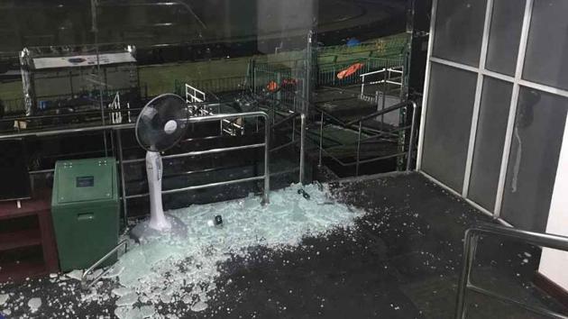 Broken glass panels in the Bangladesh dressing room after Bangladesh cricket team’s T20 match against Sri Lanka cricket team in Nidahas Trophy on Friday.(Twitter/ESPNCricinfo)