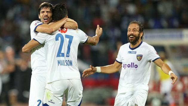 Get highlights of ISL 2018 final between Bengaluru FC vs Chennaiyin FC here. Chennaiyin FC beat Bengaluru FC 3-2 at the Sree Kanteerava Stadium in Bangalore on Saturday to be crowned ISL 2017-18 champions.(ISL / SPORTZPICS)