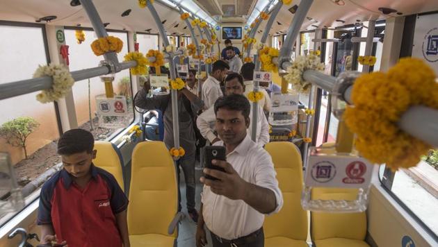 People take selfies inside the newly-launched buses. (Pratik Chorge/HT Photo) People take selfies inside the newly-launched buses. (Pratik Chorge/HT Photo)