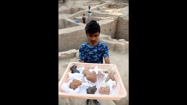 A sampling of the simple grey and simple red ware pottery unearthed recently. Although PGW artefacts were found this time also, a stratified PGW layer remains elusive. Even if discovered, historians say that it would link Purana Qila to the other sites in a shared material culture rather than prove Indraprastha’s existence or the veracity of the Mahabharata texts. (Arvind Yadav / HT Photo) A sampling of the simple grey and simple red ware pottery unearthed recently. Although PGW artefacts were found this time also, a stratified PGW layer remains elusive. Even if discovered, historians say that it would link Purana Qila to the other sites in a shared material culture rather than prove Indraprastha’s existence or the veracity of the Mahabharata texts. (Arvind Yadav / HT Photo)