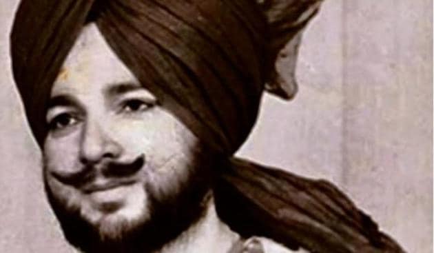Folk singer Karamjit Dhuri Folk singer Karamjit Dhuri
