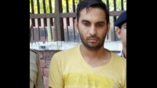 Vicky, 32, is charged with committing 125 snatchings since his first arrested in 2005. (HT Photo) Vicky, 32, is charged with committing 125 snatchings since his first arrested in 2005. (HT Photo)