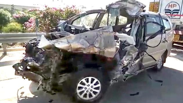The seven doctors were travelling to Agra from Delhi in an SUV which rammed into a canter around 2.30am on Sunday. (HT Photo) The seven doctors were travelling to Agra from Delhi in an SUV which rammed into a canter around 2.30am on Sunday. (HT Photo)