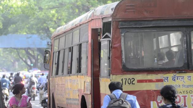 Civic activists and NGOs in the city have demanded that more Pune Mahanagar Parivahan Mahamandal Limited (PMPML) buses should ply on CNG. (HT PHOTO) Civic activists and NGOs in the city have demanded that more Pune Mahanagar Parivahan Mahamandal Limited (PMPML) buses should ply on CNG. (HT PHOTO)