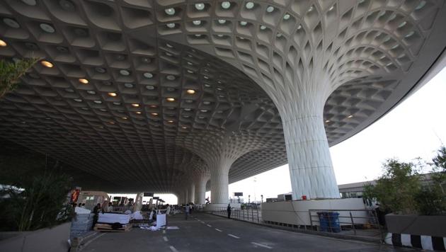 Indian airports handled 265 million domestic passengers in 2016 and will cross 300 million this year, according to CAPA. (HT File Photo) Indian airports handled 265 million domestic passengers in 2016 and will cross 300 million this year, according to CAPA. (HT File Photo)