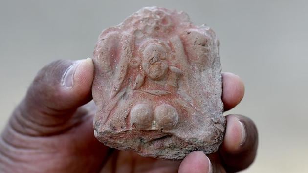 With archaeology concerned more about the textures of everyday culture and not usually individuals or specific events, the discovery of the fabled-city remains to be seen. What the team digging at Purana Qila is managing to do though is add another incremental chapter to Delhi’s long history –in itself cause for excitement. (Arvind Yadav / HT Photo) With archaeology concerned more about the textures of everyday culture and not usually individuals or specific events, the discovery of the fabled-city remains to be seen. What the team digging at Purana Qila is managing to do though is add another incremental chapter to Delhi’s long history –in itself cause for excitement. (Arvind Yadav / HT Photo)
