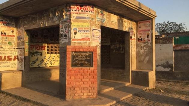 The deserted bus stand at Amru Kotra village in Sunam sub-division.(HT Photo)