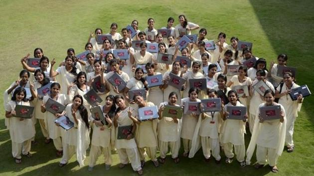 The Samjwadi Party government had distributed about 18 lakh laptops to class 12 pass outs in five years between 2012 and 2017. (HT Photo) The Samjwadi Party government had distributed about 18 lakh laptops to class 12 pass outs in five years between 2012 and 2017. (HT Photo)