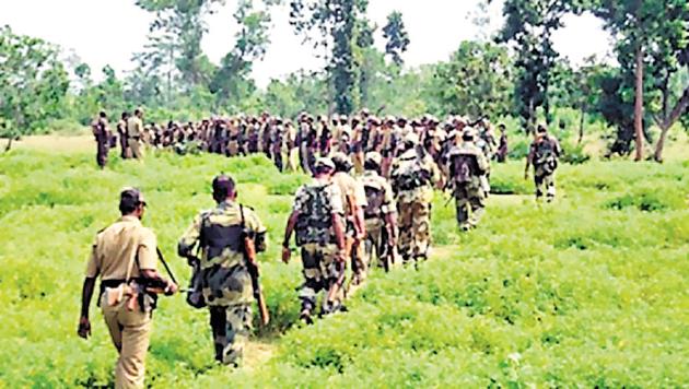 Security personnel undertake an anti-Maoist operation in the forests of Bihar. (HT File) Security personnel undertake an anti-Maoist operation in the forests of Bihar. (HT File)