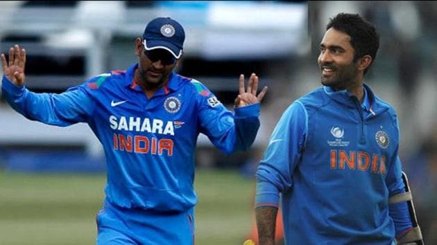 Dinesh Karthik feels that youngsters should look up to MS Dhoni to improve their finishing skills.(HT Photo)
