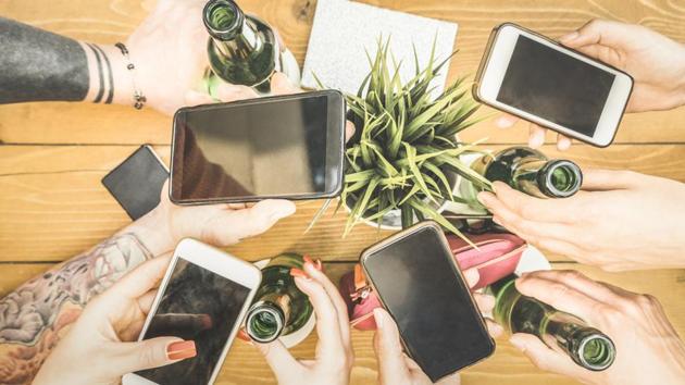 Researchers at the University of Essex and UCL found an association between increased time spent on social media in early adolescence (age 10) and reduced well-being in later adolescence (age 10-15) - but only among girls. (Shutterstock) Researchers at the University of Essex and UCL found an association between increased time spent on social media in early adolescence (age 10) and reduced well-being in later adolescence (age 10-15) - but only among girls. (Shutterstock)