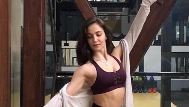 Elli Avram will be seen in a special song for Naa Peru Surya. (Twitter) Elli Avram will be seen in a special song for Naa Peru Surya. (Twitter)