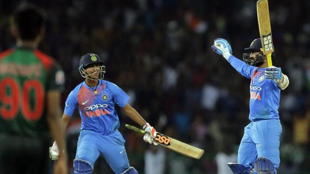 Maturity has replaced vanity in Dinesh Karthik’s game, believes Aakash Chopra. The wicketkeeper-batsman helped India win the Nidahas Trophy title with his late heroics in the final.(AP)