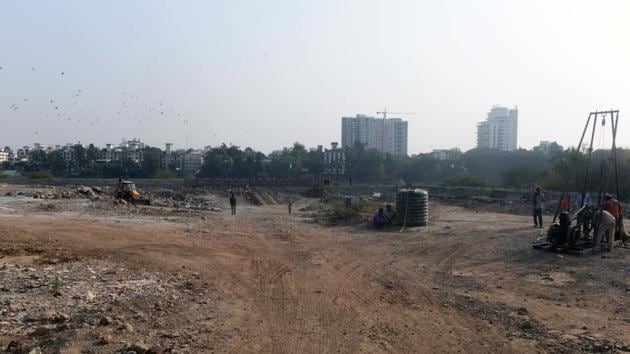 Land of Raheja builder near Salim Ali Bird Sanctuary at Yerwada in Pune on Thursday.(Pratham Gokhale/HT PHOTO)