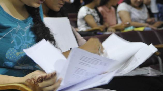 The examinees were allegedly asked to explain in brief the Pradhan Mantri Fasal Bima Yojana, Digital India, Deen Dayal Upadhyaya Gram Jyoti Yojana, Soil Health Card Scheme, Start-Up India, Beti Bachao-Beti Padhao and Pradhan Mantri Jan Dhan Yojana -- all schemes launched by the BJP government. (HT File Photo/Image for representational purpose only)